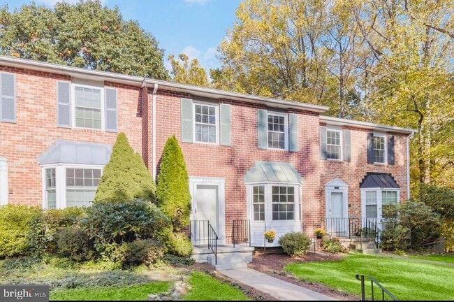property at 1028 Ellicott Dr
