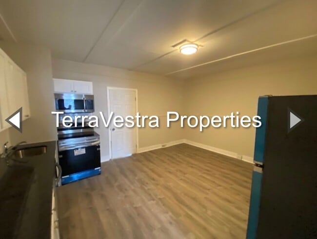 103 W Broad St in Millville, NJ - Building Photo - Building Photo