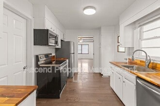 5018 Golfview Dr in Chattanooga, TN - Building Photo - Building Photo