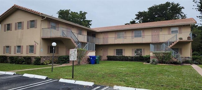 8606 NW 35th St in Coral Springs, FL - Building Photo - Building Photo