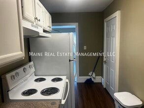 62 High St in Bangor, ME - Building Photo - Building Photo