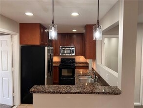 2047 Panstone Ct SW in Marietta, GA - Building Photo - Building Photo