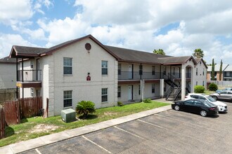Rock Ridge in Edinburg, TX - Foto de edificio - Building Photo