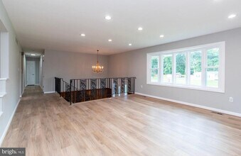 5084 Sands Rd in Lothian, MD - Building Photo - Building Photo
