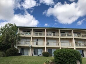 1695 US-98 in Mary Esther, FL - Building Photo - Building Photo