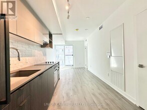 252 Church St in Toronto, ON - Building Photo - Building Photo