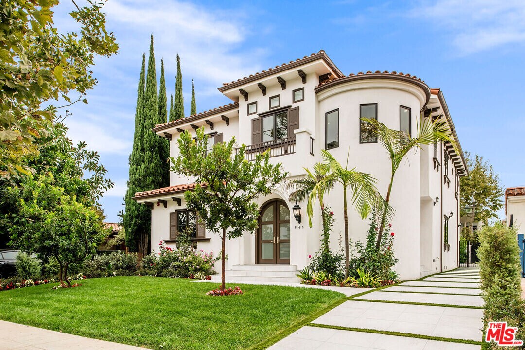 245 S La Peer Dr in Beverly Hills, CA - Building Photo