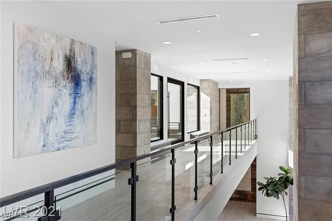 property at 4 Soaring Bird Ct
