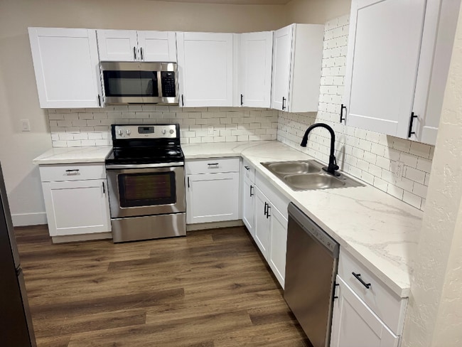 property at 1134 E Brown St