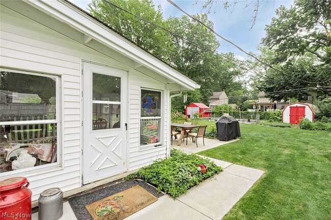 8279 Westmoor Rd in Mentor, OH - Building Photo - Building Photo