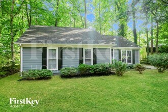 10017 Topeka Dr in Mint Hill, NC - Foto de edificio - Building Photo