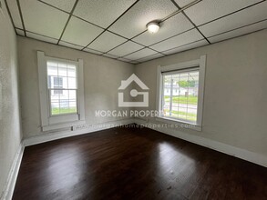 1418 W 5th St in Anderson, IN - Foto de edificio - Building Photo