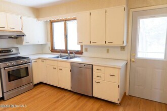17 Cedarwood Drive in Queensbury, NY - Building Photo - Building Photo