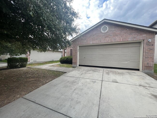 property at 11139 Baffin Oaks