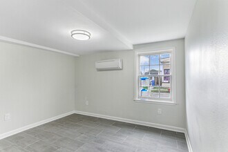 2230 Amelia St in New Orleans, LA - Building Photo - Building Photo