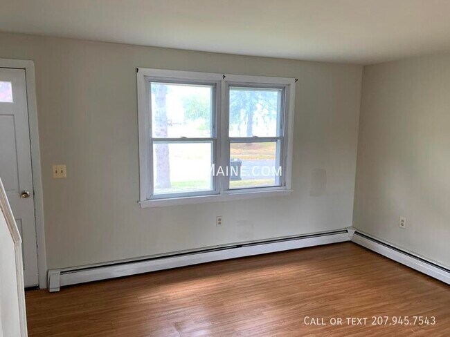 21 Yale St in Bangor, ME - Building Photo - Building Photo