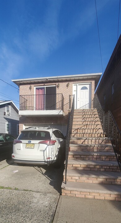 801 Grand Ave in North Bergen, NJ - Building Photo