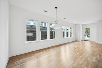 5638 Winton St in Dallas, TX - Building Photo - Building Photo