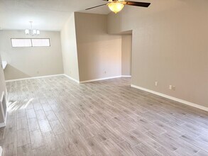 3830 E Bighorn Ave in Phoenix, AZ - Building Photo - Building Photo