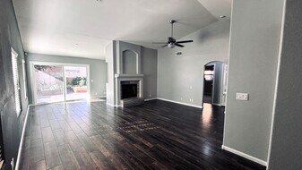 280 S Bedford Dr in Chandler, AZ - Building Photo