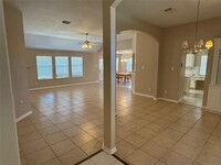 8831 Gas Light Village Dr in Houston, TX - Building Photo - Building Photo