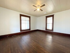 611 E Ave B in Hutchinson, KS - Building Photo - Building Photo