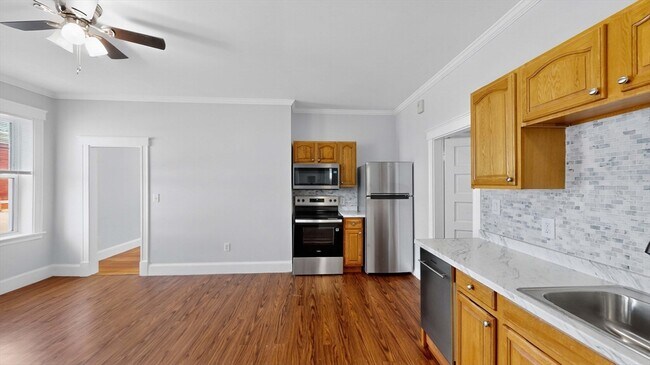 10 Porter St Ct in Salem, MA - Building Photo - Building Photo