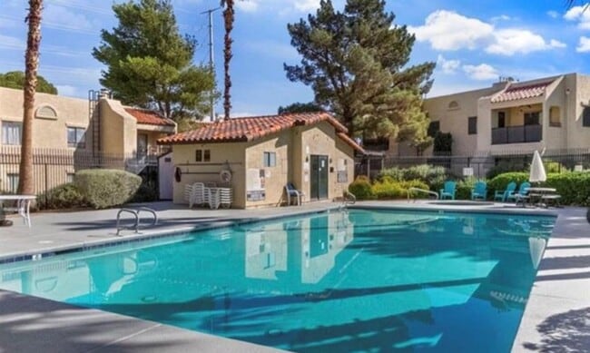 601 Cabrillo Cir in Henderson, NV - Building Photo - Building Photo