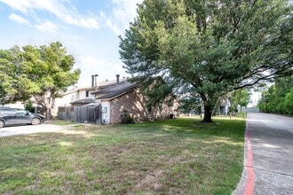 2053 Country Village Blvd in Humble, TX - Building Photo - Building Photo