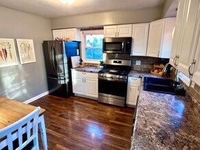 300 N 90th St in Milwaukee, WI - Building Photo - Building Photo