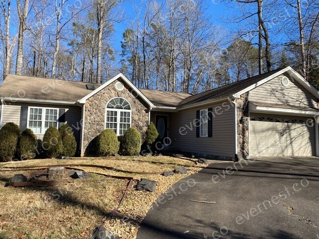103 Winchester Ln in Locust Grove, VA - Building Photo - Building Photo