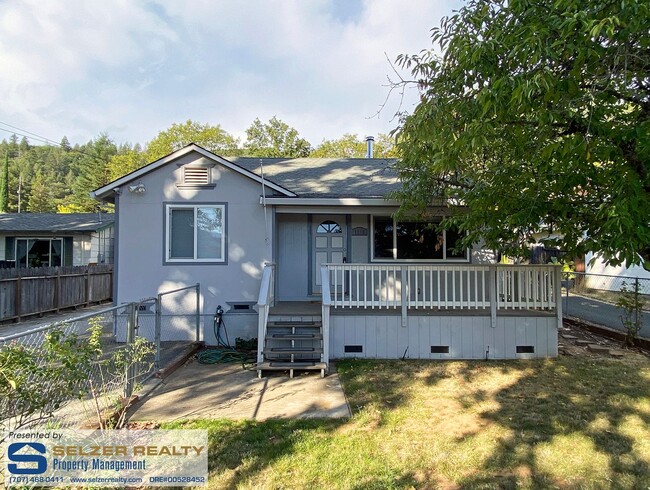 property at 1100 Helen Ave