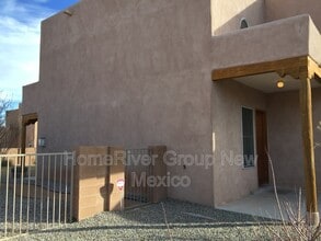 828 Kipuka Dr NW in Albuquerque, NM - Building Photo - Building Photo