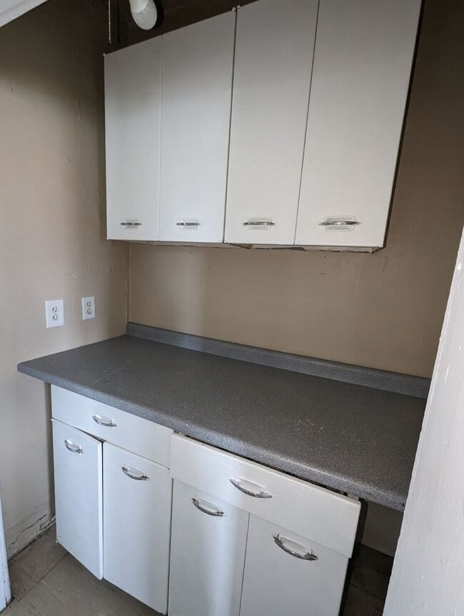 property at 210 S Doxtator St