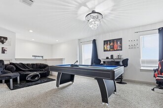 14507 Rain Tree Dr in Mont Belvieu, TX - Building Photo - Building Photo