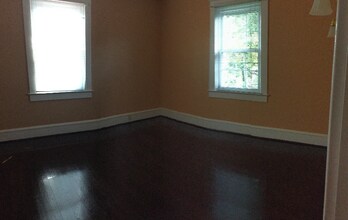 157 Linden Ave in Hampton, VA - Building Photo - Building Photo