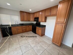 3727 W Avenue K11 in Lancaster, CA - Building Photo - Building Photo