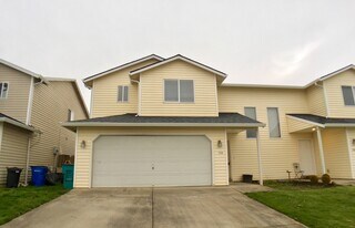 2308-2310 NW 4th St in Battle Ground, WA - Building Photo