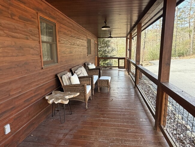 670 The Wds Rd in Mineral Bluff, GA - Building Photo - Building Photo