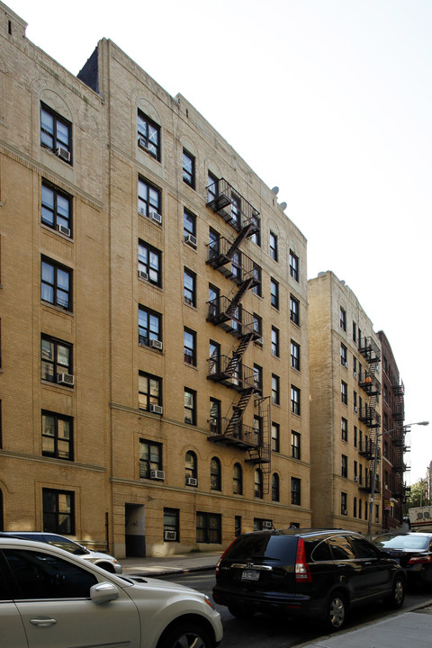 72 Wadsworth Ter in New York, NY - Building Photo