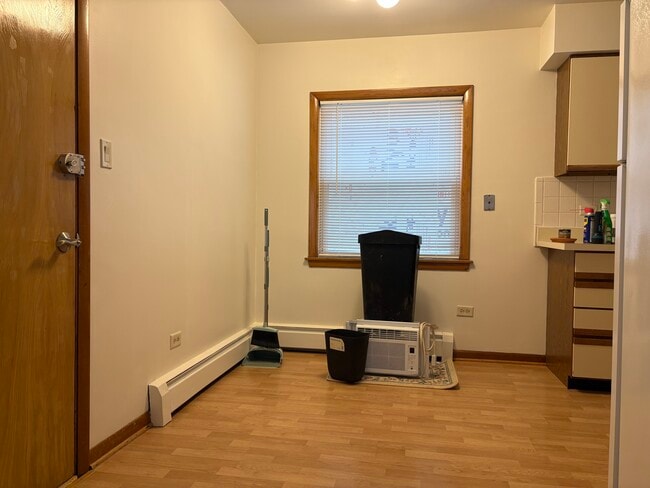 2611 W Logan Blvd, Unit 1S in Chicago, IL - Foto de edificio - Building Photo