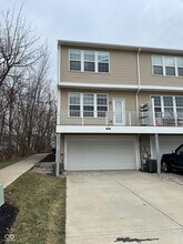 12687 White Chapel Cir in Fishers, IN - Building Photo - Building Photo