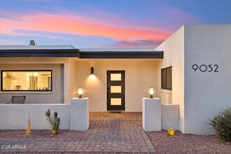 9052 N 29th St in Phoenix, AZ - Building Photo - Building Photo