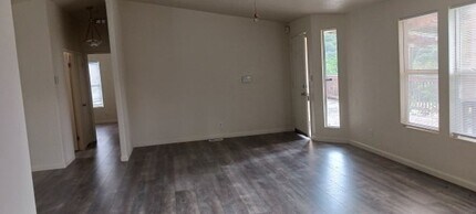 22115 Pleasant Valley Rd in North San Juan, CA - Building Photo - Building Photo