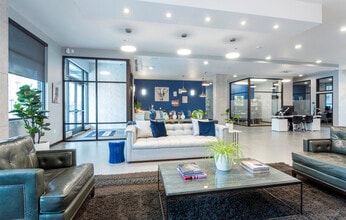 Uptown Square in Federal Way, WA - Building Photo - Building Photo