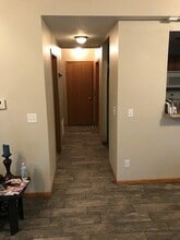 101 E Rose St, Unit 2 in Elk Point, SD - Building Photo - Building Photo