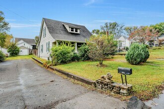 330 Pullen Ave in Nashville, TN - Building Photo - Building Photo