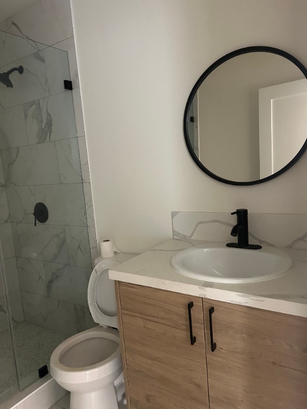 825 W Colden Ave, Unit 1.2 in Los Angeles, CA - Foto de edificio - Building Photo