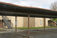 Colusa Avenue Apartments in Chowchilla, CA - Foto de edificio - Building Photo