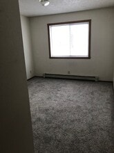Maplewood Apartments A Ltd Pt in Cloquet, MN - Building Photo - Building Photo
